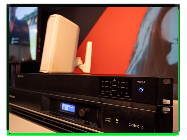 Dynacord v600:4 Power Amplifier
