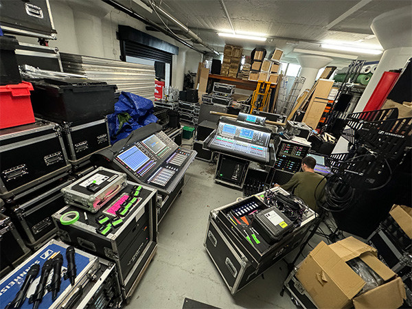 Lit Event Group Pulls Off Outstanding Show With EW-DX
